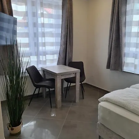 Homestay Wellandhome - 6 *