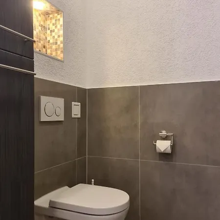 Wellandhome - 6 *