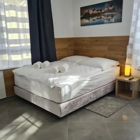 Wellandhome - 6 *