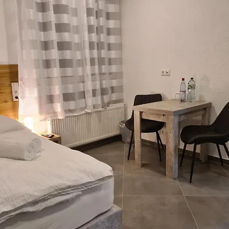 Homestay Wellandhome - 6 *